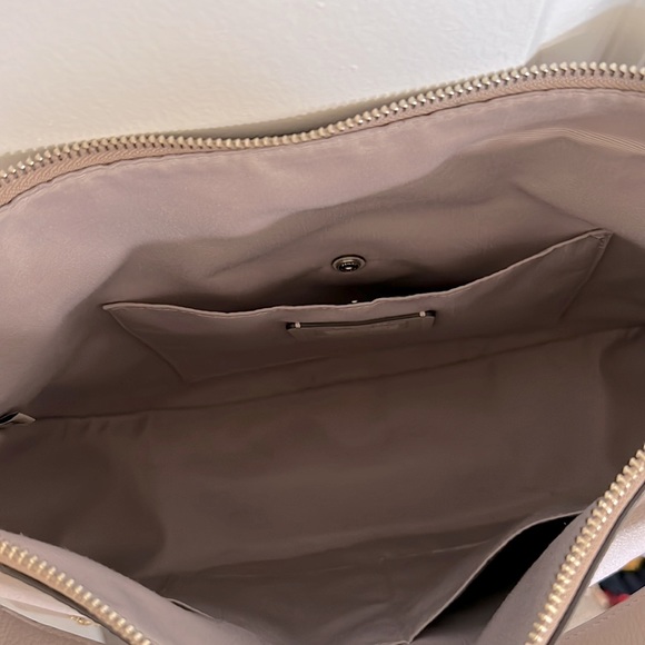 Coach F49127 Elle Hobo in Pebble Leather with Stardust Crystal Rivet - Picture 8 of 11